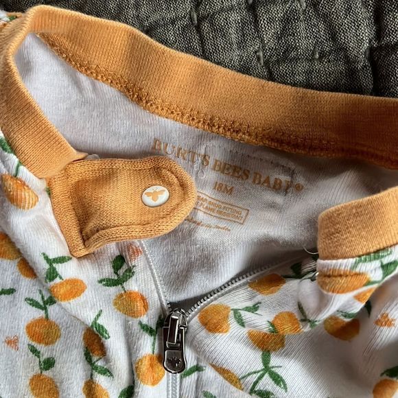 Pair of Burt’s Bees Footie Pajamas - Picture 10 of 11